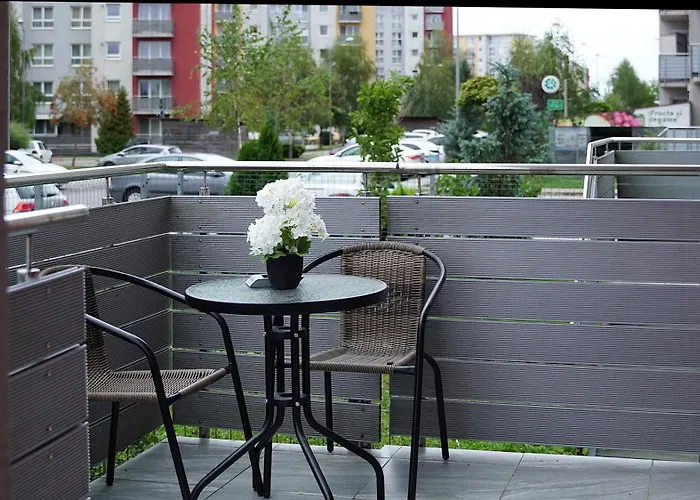 Artclass Avangarden ブラショフ